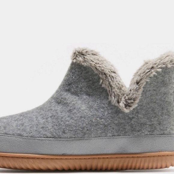 DLuxe By Dearfoam Dolly Felted Bootie Slippers- Gray M 7/8 - Picture 3 of 8